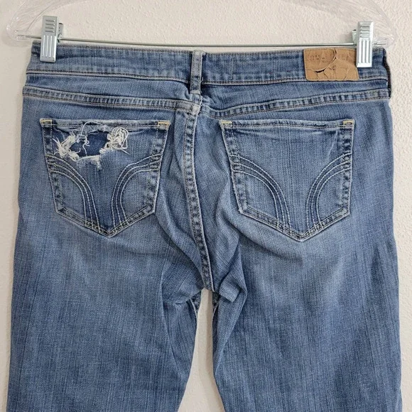 Hollister Destroyed/Distressed Skinny Jeans - Picture 4 of 10
